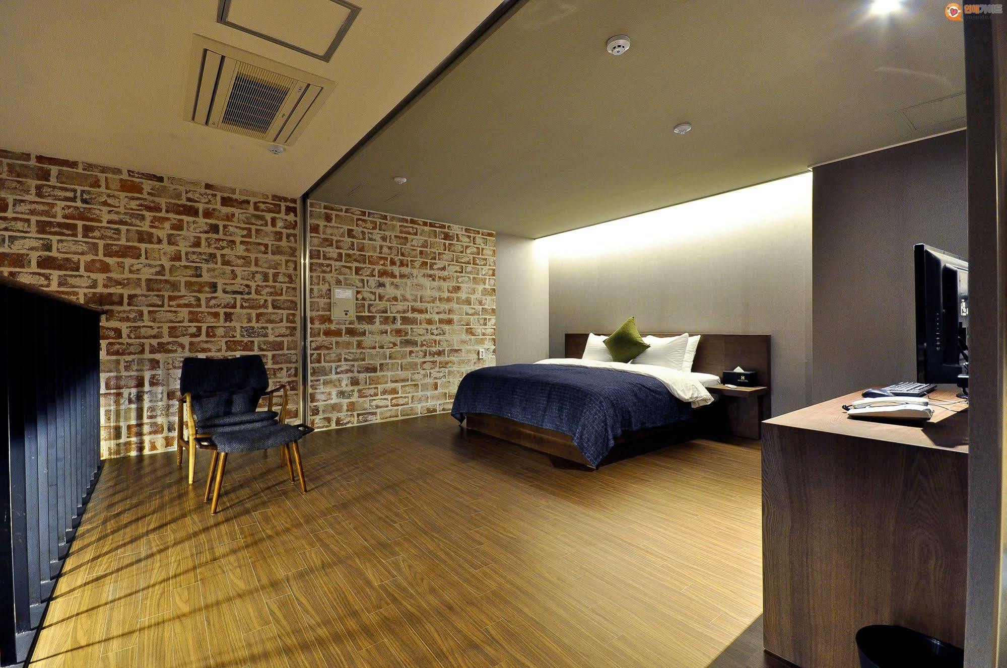 Boutique H Hotel Тегу Екстер'єр фото