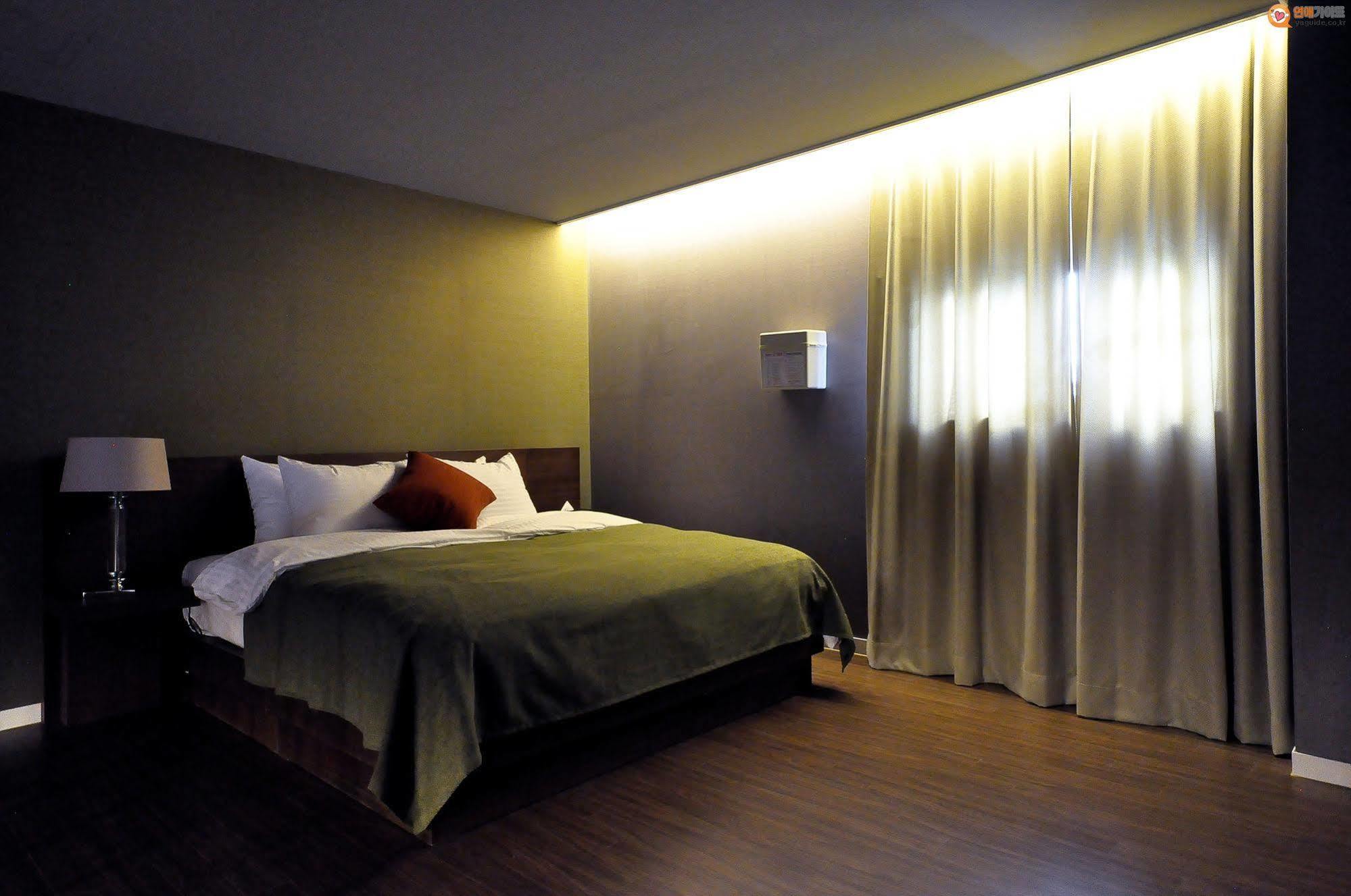 Boutique H Hotel Тегу Екстер'єр фото