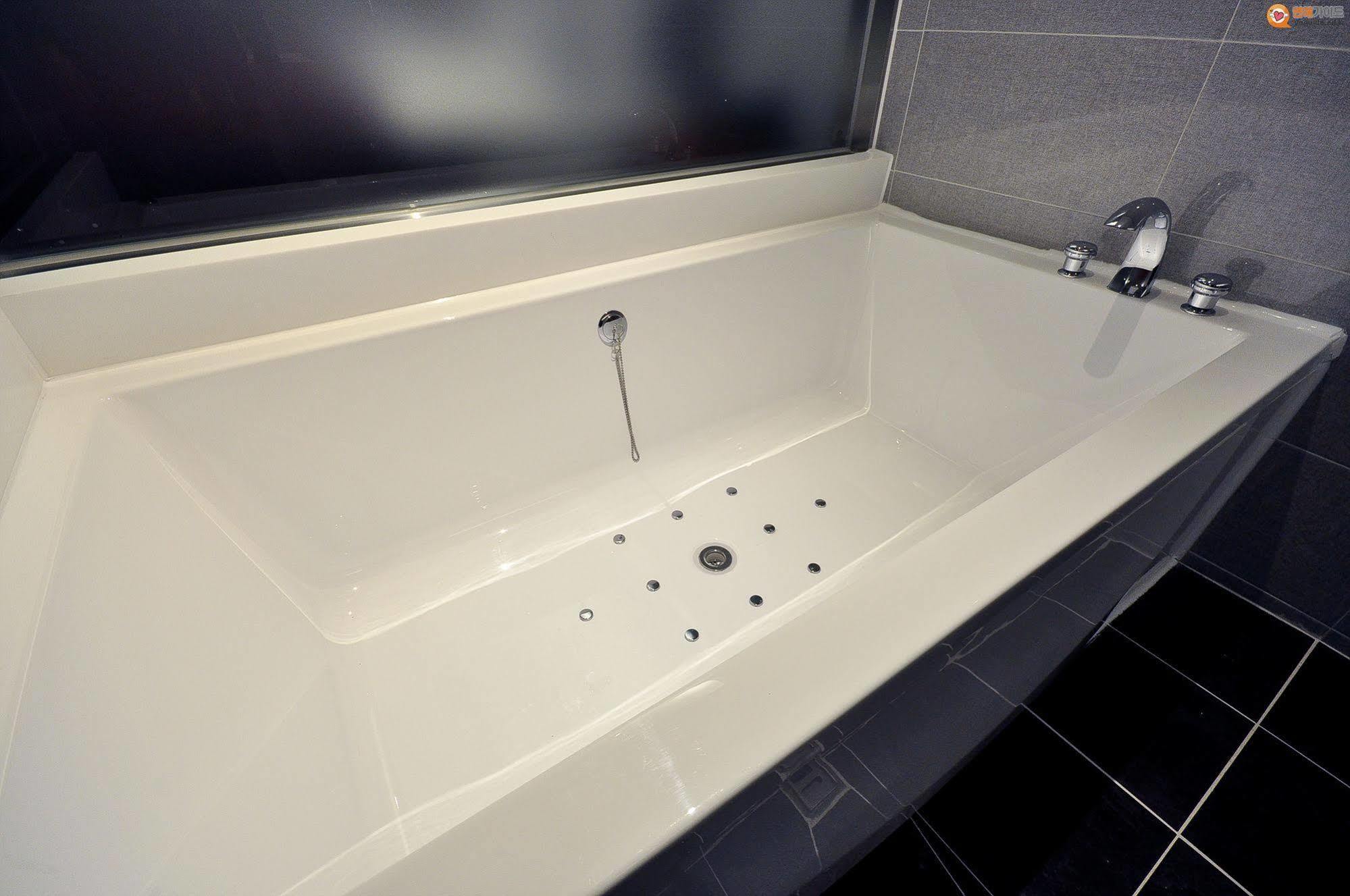 Boutique H Hotel Тегу Екстер'єр фото